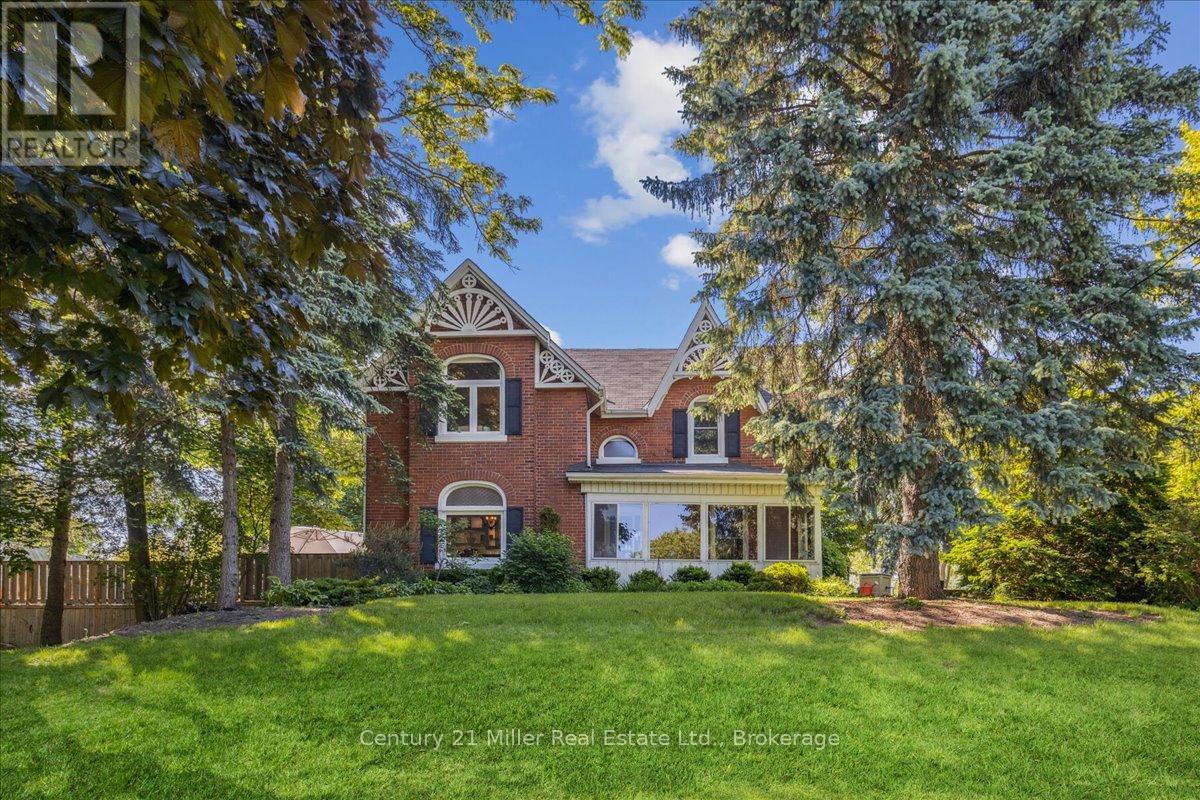 Property at 585 DUNDAS STREET E image 1