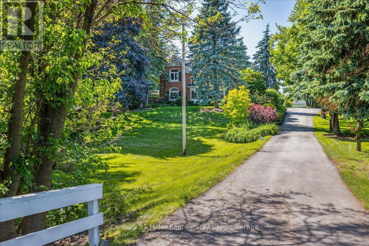 Property at 585 DUNDAS STREET E image 2
