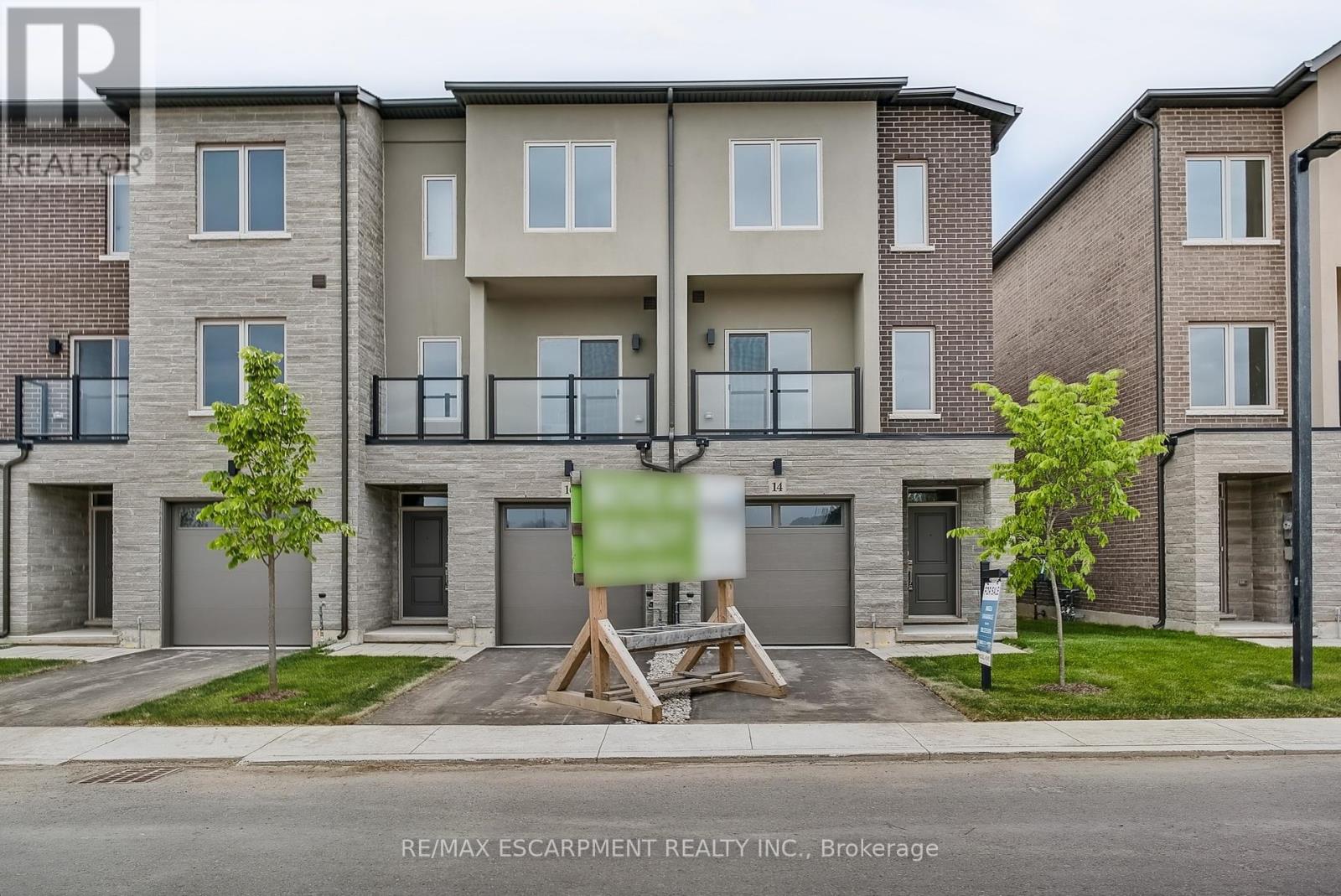 Property at 14 CLEAR VALLEY LANE image 1