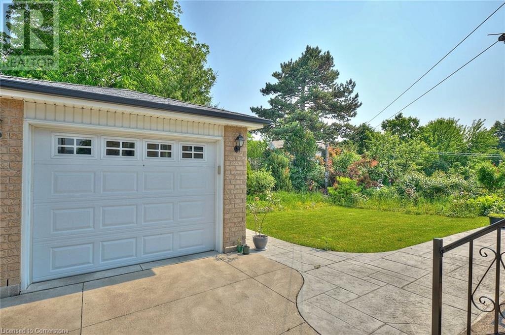 Property at 19 SECORD Drive image 5