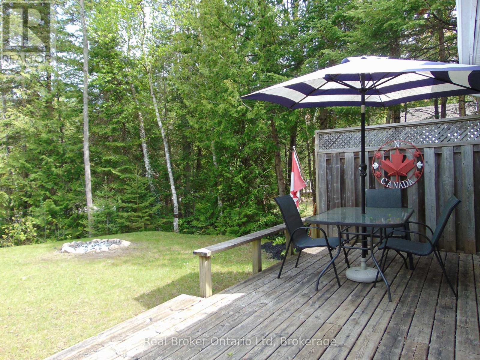 42 Thompson Avenue S, Native Leased Lands, Ontario  N0H 2L0 - Photo 18 - X12151697