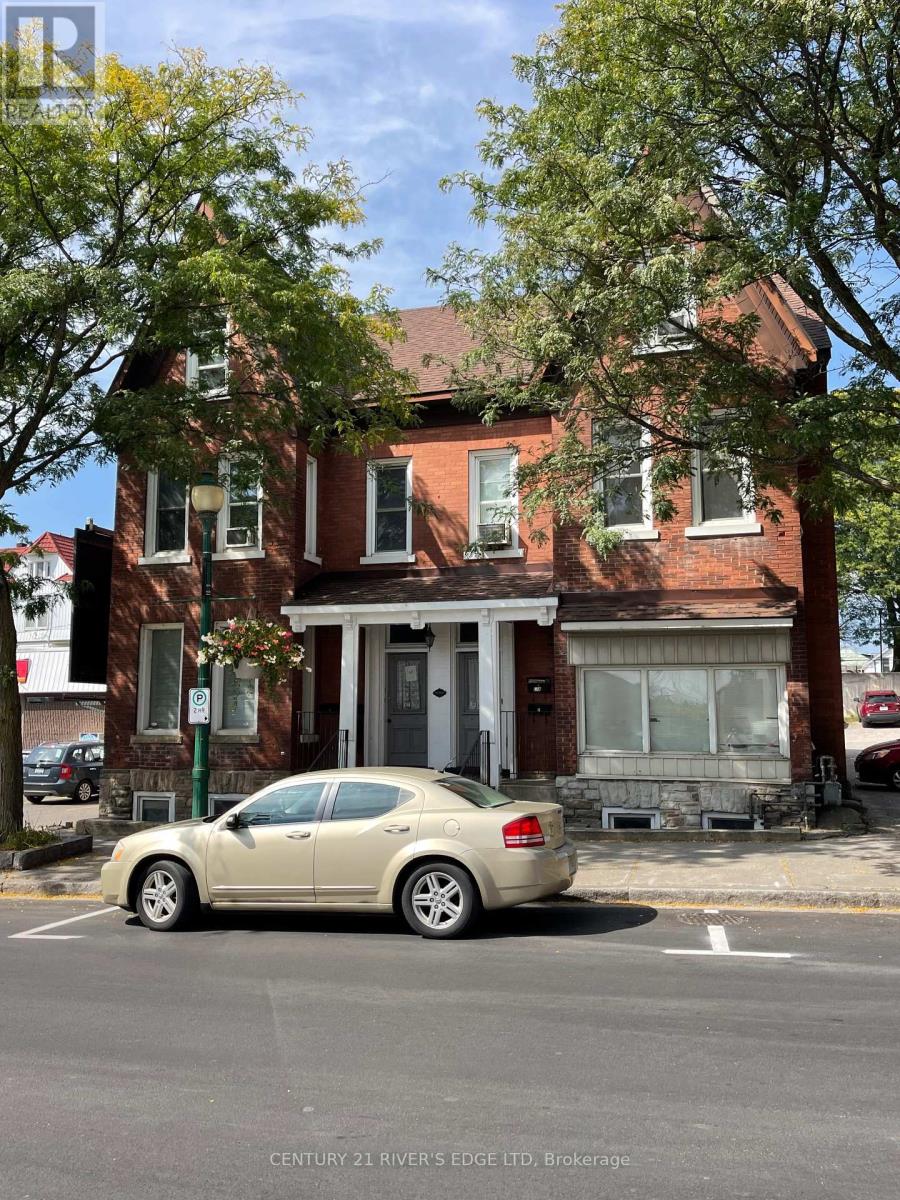 240-246 King Street W, Brockville, Ontario  K6V 3R9 - Photo 2 - X12223573