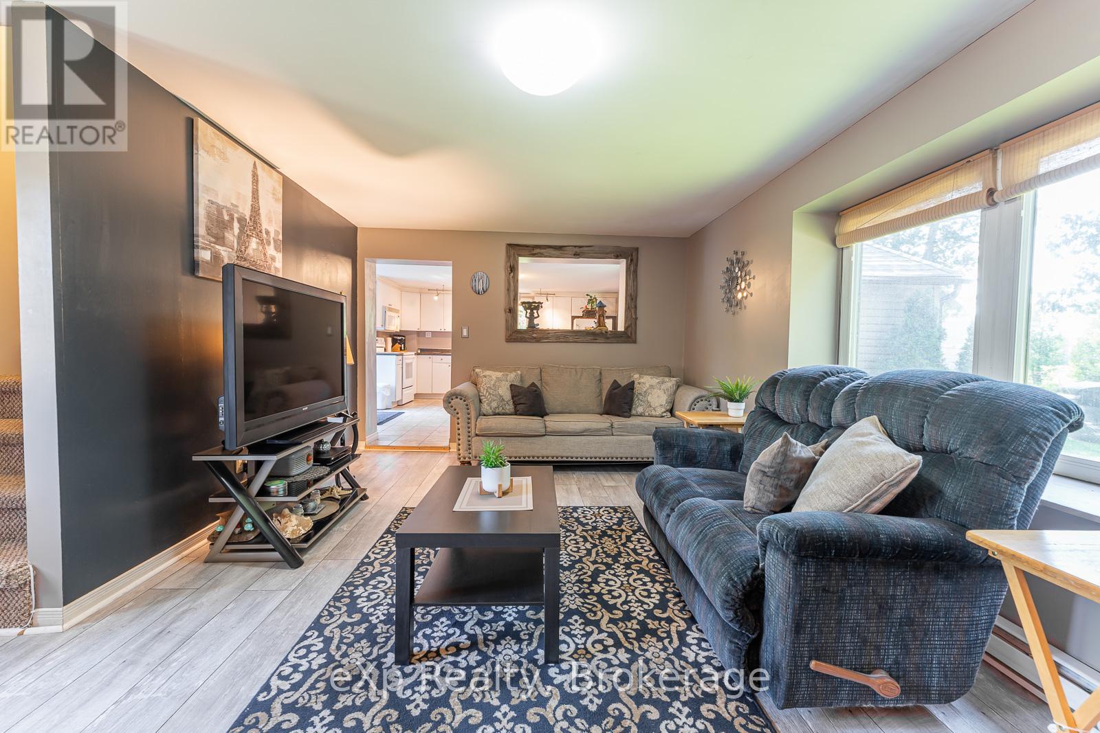 1201 Highway 6, South Bruce Peninsula, Ontario  N0H 2T0 - Photo 15 - X12223612