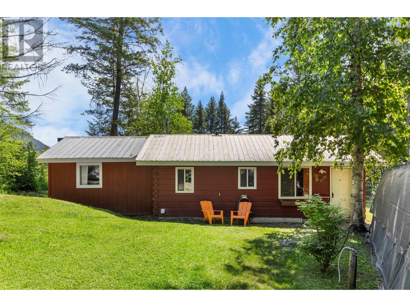 955 Raft River Road, clearwater, British Columbia