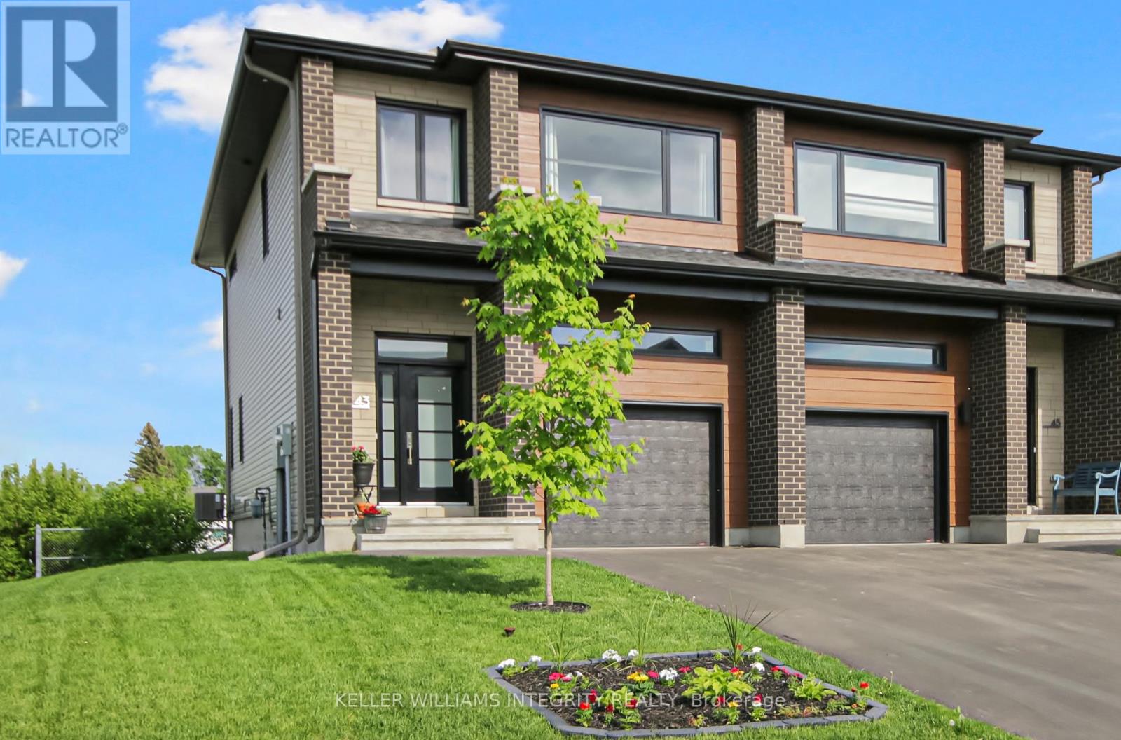 Property at 43 CAMBRIDGE STREET image 1