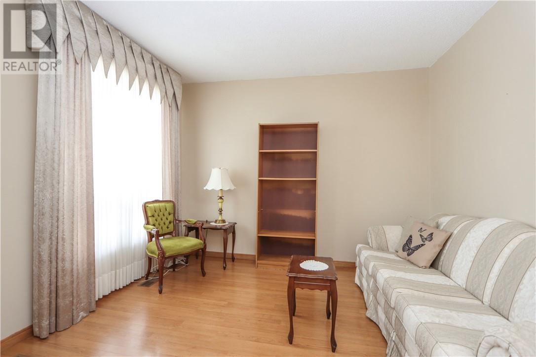 Property at 239 Wilma Street image 4