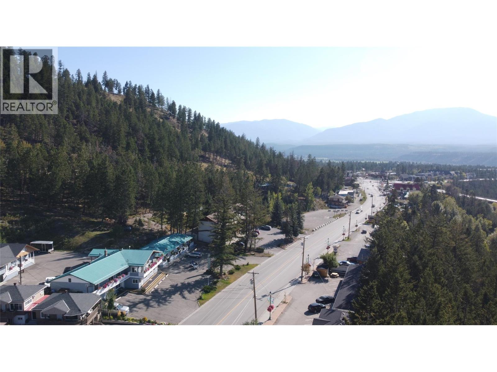 5000 Highway 93 Highway, radium hot springs, British Columbia V0A1M0
