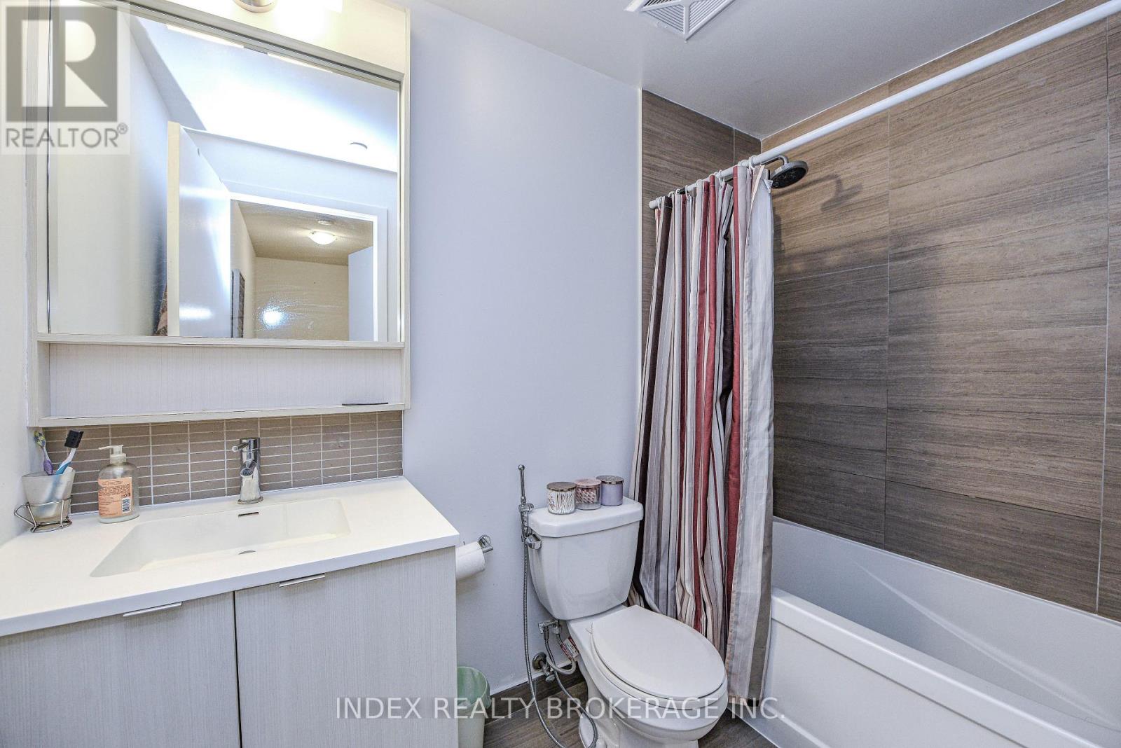 103 - 2560 Eglinton Avenue, Mississauga (Central Erin Mills), Ontario  L5M 0Y3 - Photo 17 - W12220453