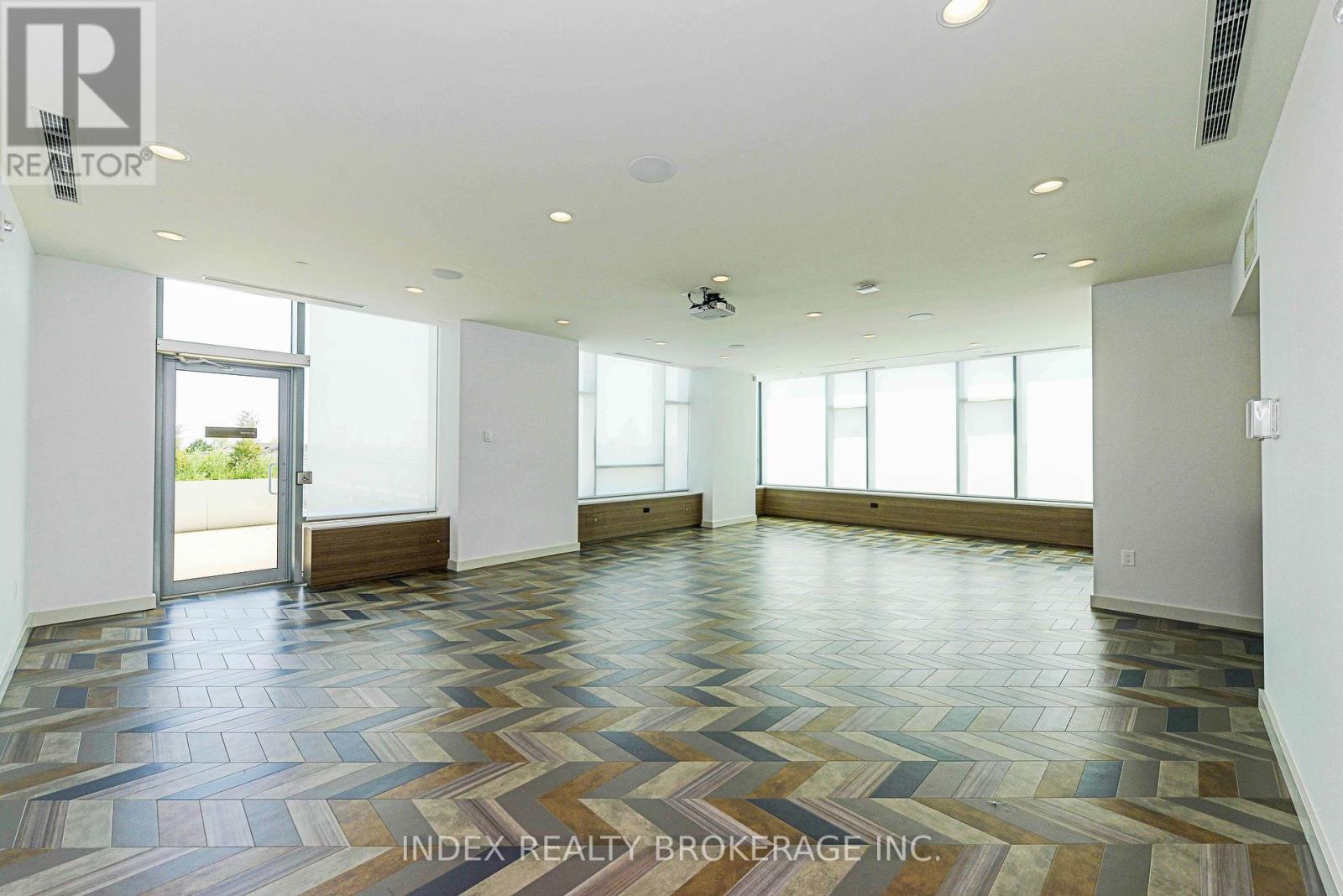 103 - 2560 Eglinton Avenue, Mississauga (Central Erin Mills), Ontario  L5M 0Y3 - Photo 25 - W12220453