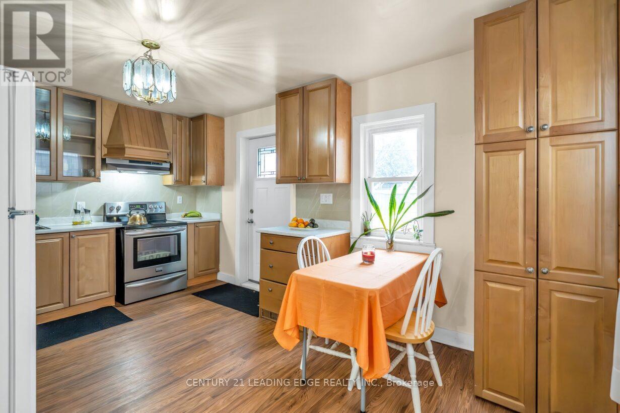 81 Lillington Avenue, Toronto, Ontario  M1N 3K6 - Photo 13 - E12223624