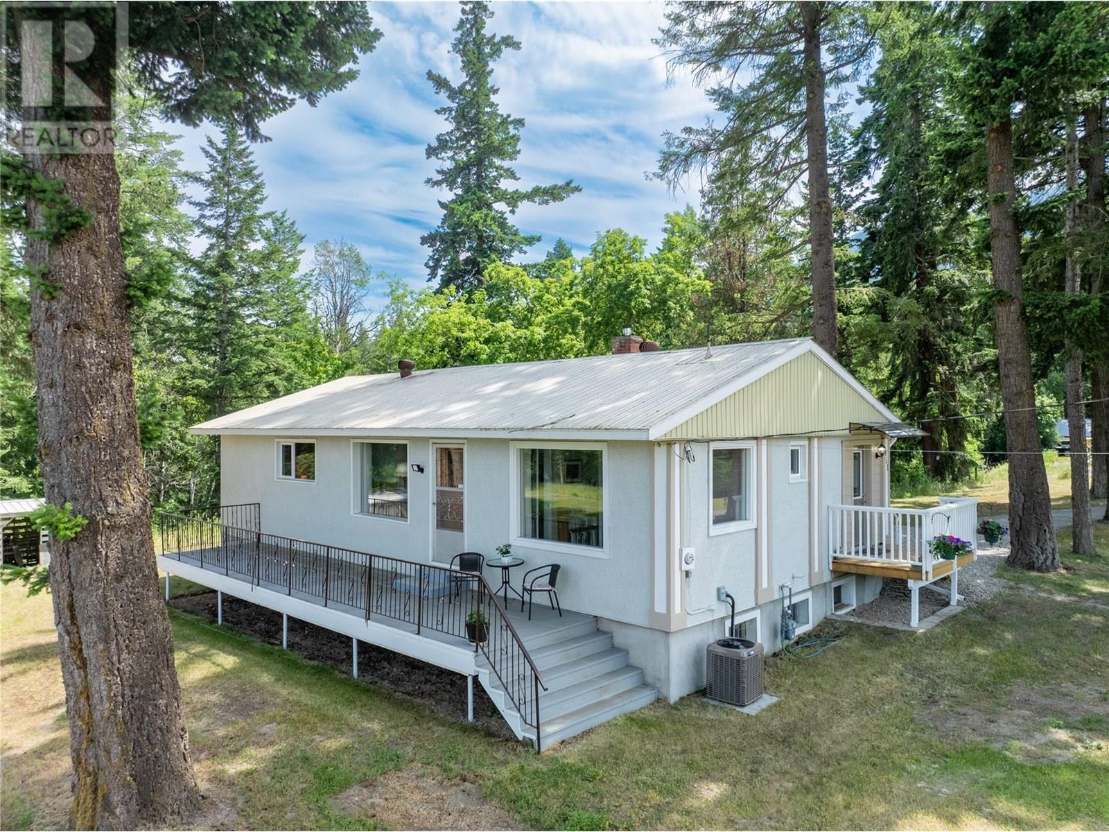 851 Dilworth Road, sorrento, British Columbia V0E2W1