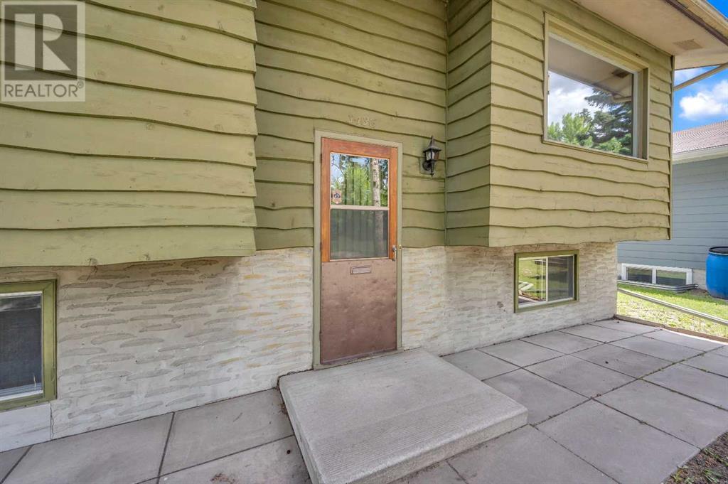 Property at 3436 33A Avenue SE image 3