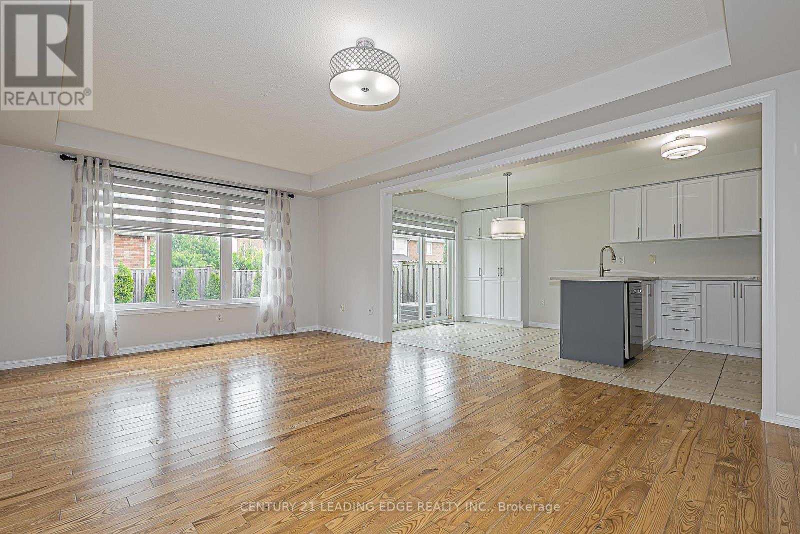 Property at 30 KARTOK AVENUE image 3