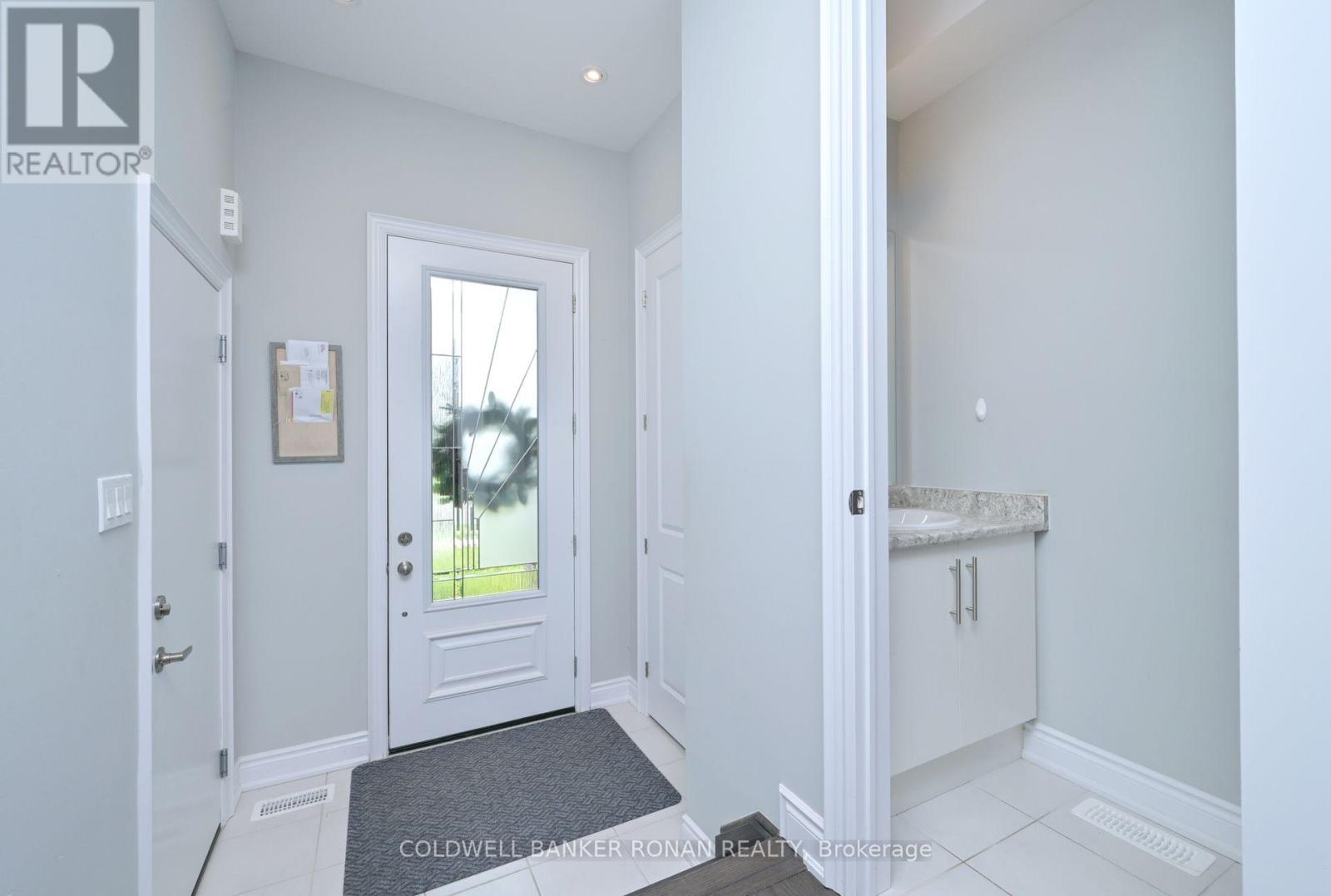 Property at 135 WALKER BOULEVARD image 3