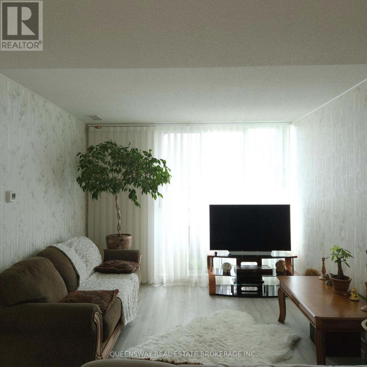 Ph-107 - 1 Emerald Lane, Vaughan (Crestwood-Springfarm-Yorkhill), Ontario  L4J 8N2 - Photo 24 - N12223648