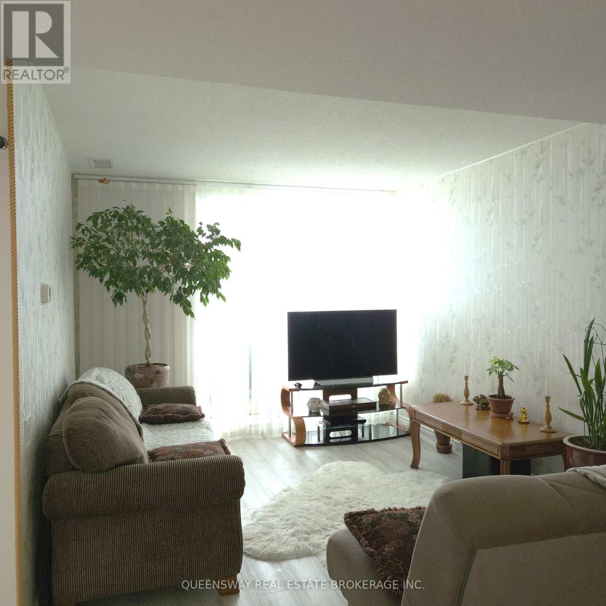 Ph-107 - 1 Emerald Lane, Vaughan (Crestwood-Springfarm-Yorkhill), Ontario  L4J 8N2 - Photo 25 - N12223648
