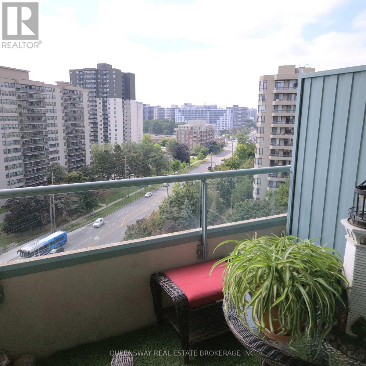 Ph-107 - 1 Emerald Lane, Vaughan (Crestwood-Springfarm-Yorkhill), Ontario  L4J 8N2 - Photo 27 - N12223648