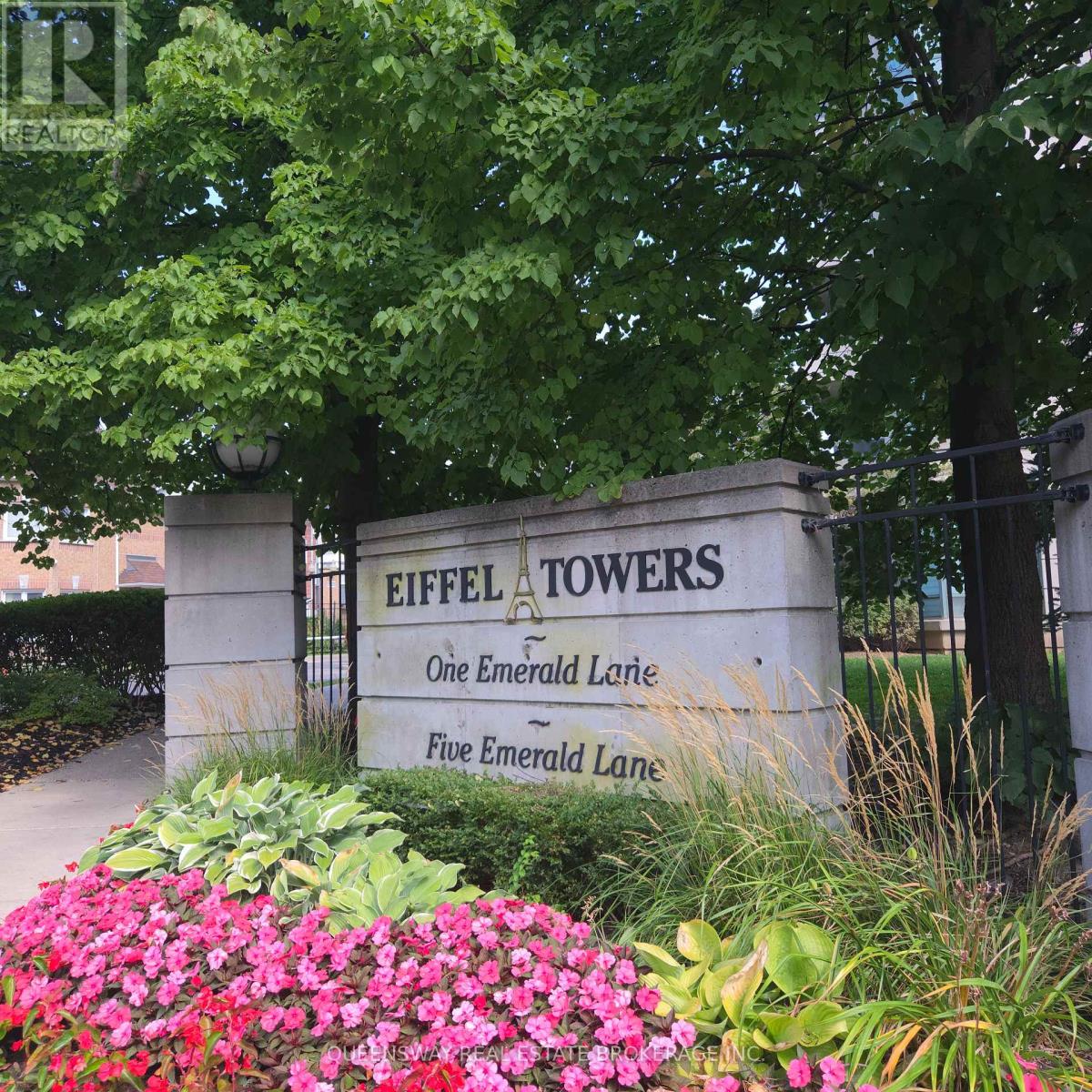 Ph-107 - 1 Emerald Lane, Vaughan (Crestwood-Springfarm-Yorkhill), Ontario  L4J 8N2 - Photo 4 - N12223648