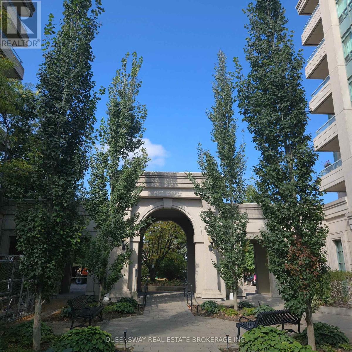 Ph-107 - 1 Emerald Lane, Vaughan (Crestwood-Springfarm-Yorkhill), Ontario  L4J 8N2 - Photo 6 - N12223648