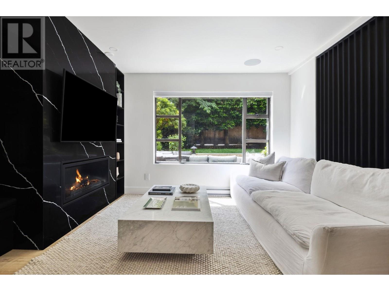 104 2119 YEW STREET, vancouver, British Columbia V6K3G6