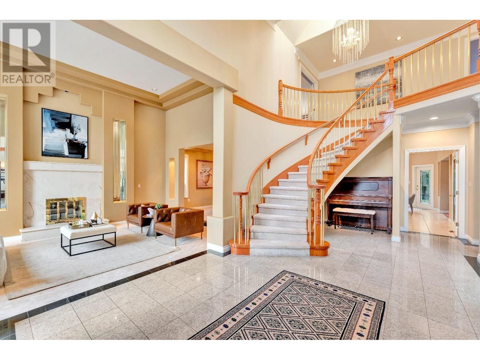 Property at 3660 GRANVILLE AVENUE image 2