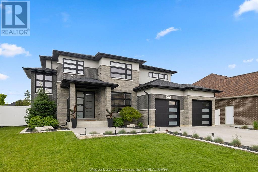 Property at 200 RAFIH CRESCENT image 3