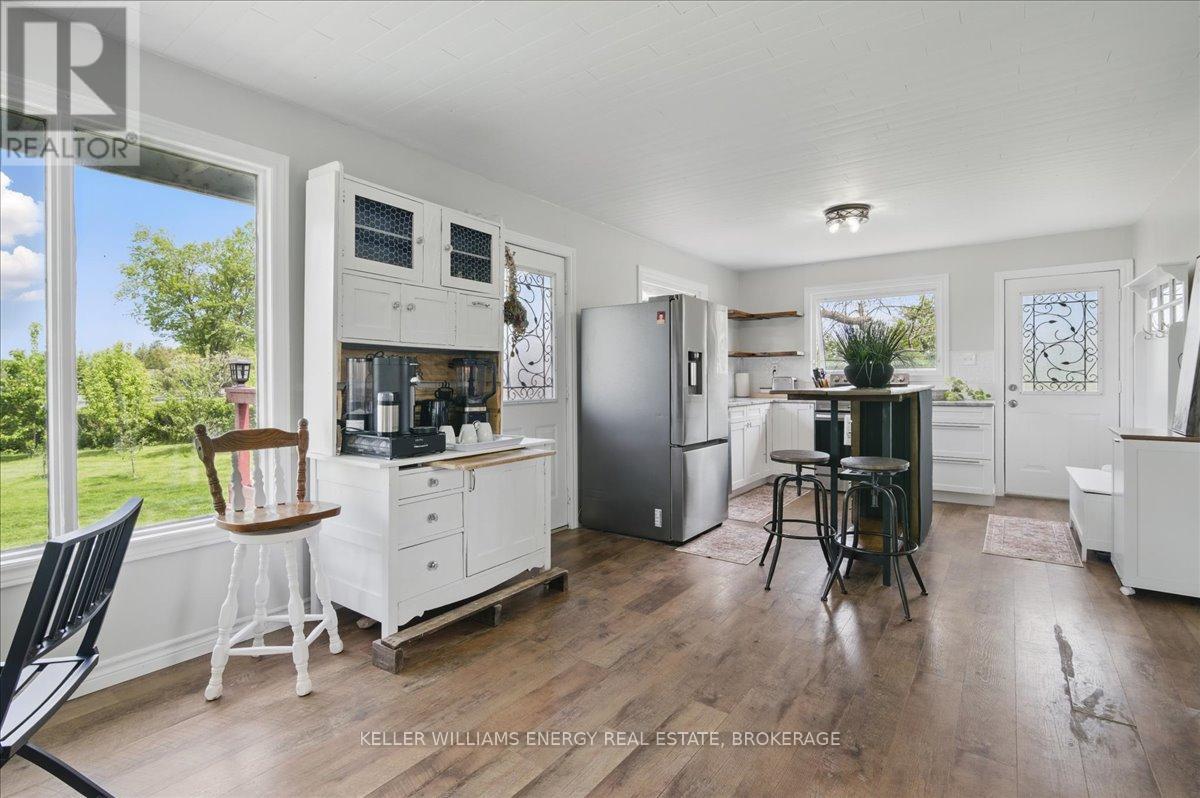 Property at 33 LILA COURT image 5