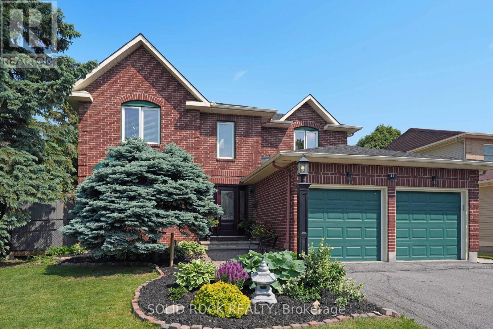 Property at 41 FRAMINGHAM CRESCENT image 2