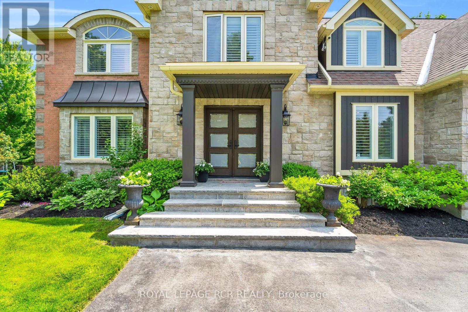 Property at 6 PINEVIEW ROAD image 2