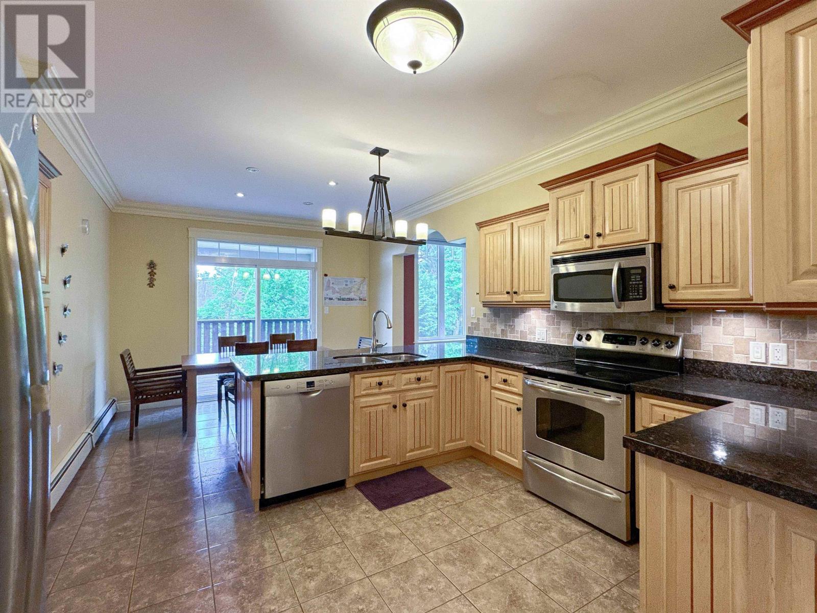 41 Southampton Drive, Stratford, Prince Edward Island  C1B 0B2 - Photo 14 - 202514749