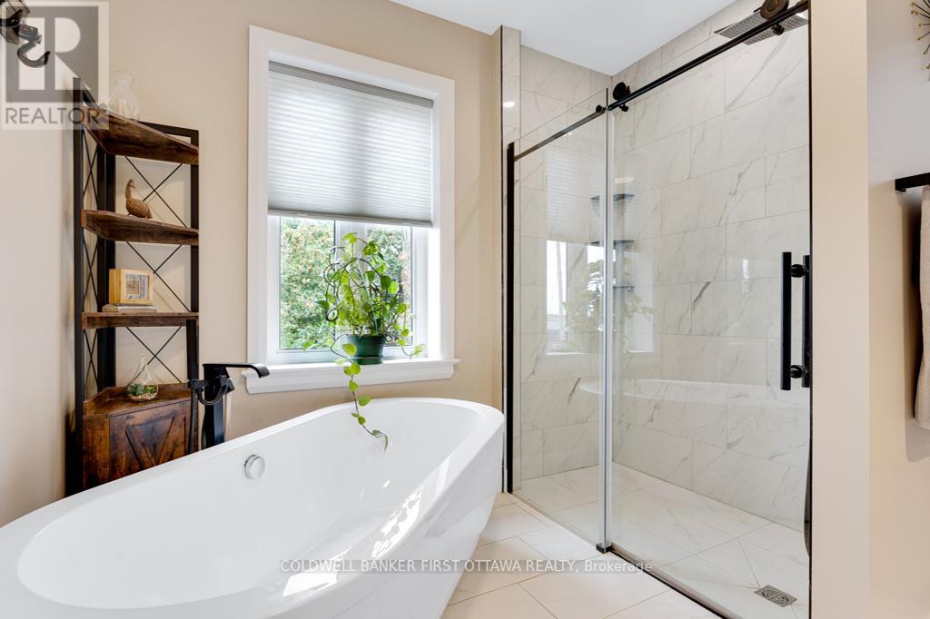 38 Tuttle Point Road, Edwardsburgh/cardinal, Ontario  K0E 1T1 - Photo 22 - X12085532