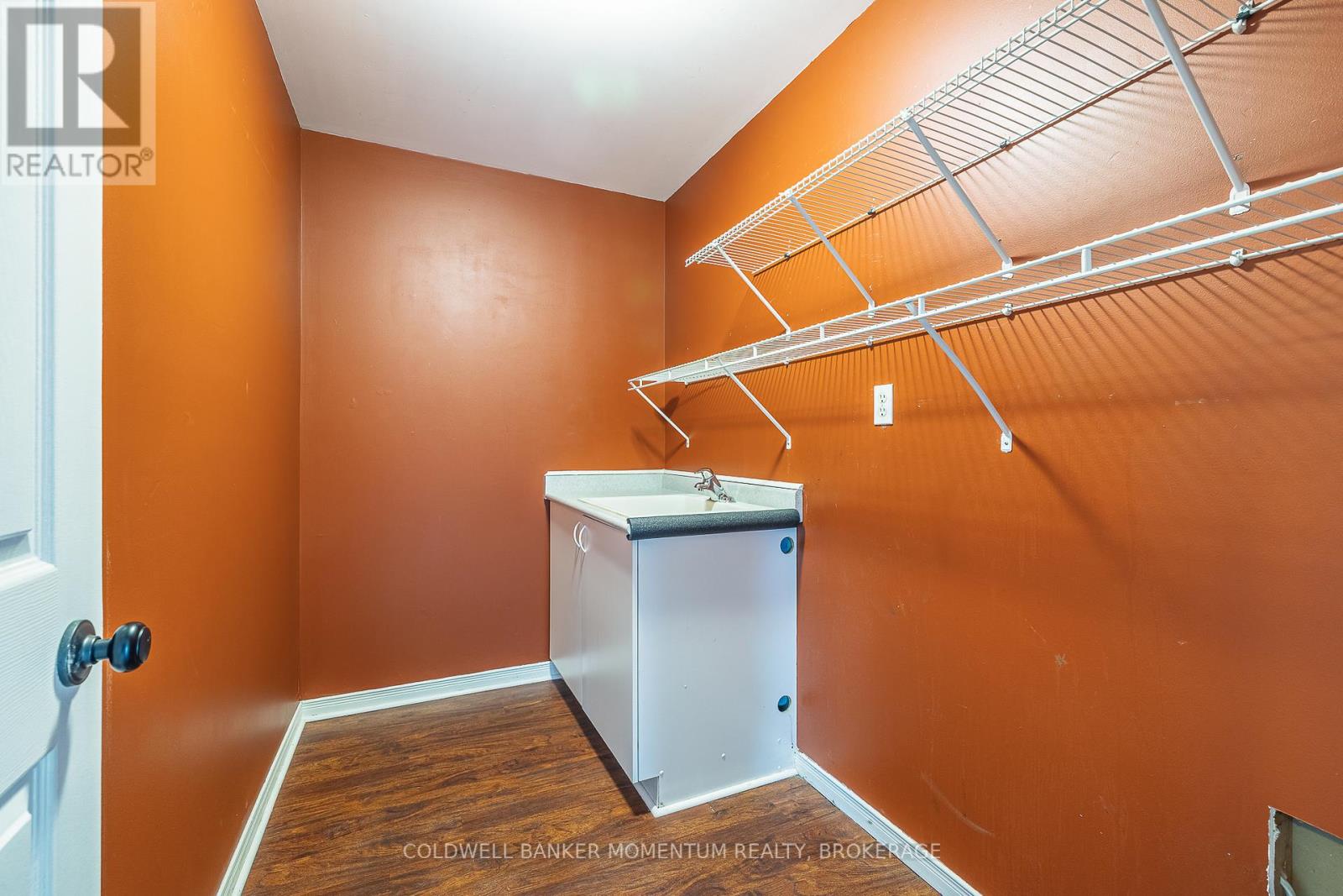 5191 Mulberry Drive, Lincoln, Ontario  L3J 0J6 - Photo 10 - X12123694