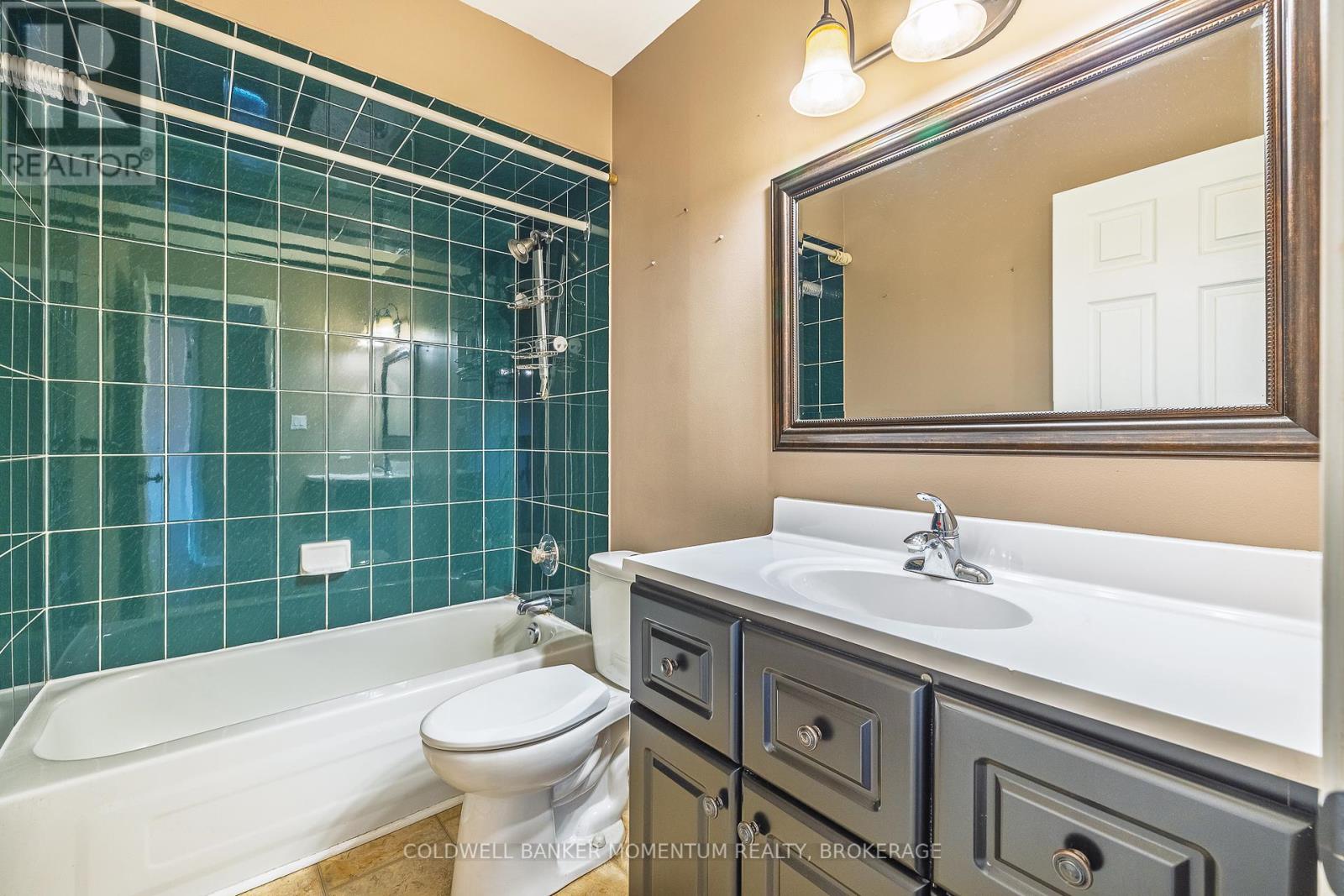 5191 Mulberry Drive, Lincoln, Ontario  L3J 0J6 - Photo 25 - X12123694