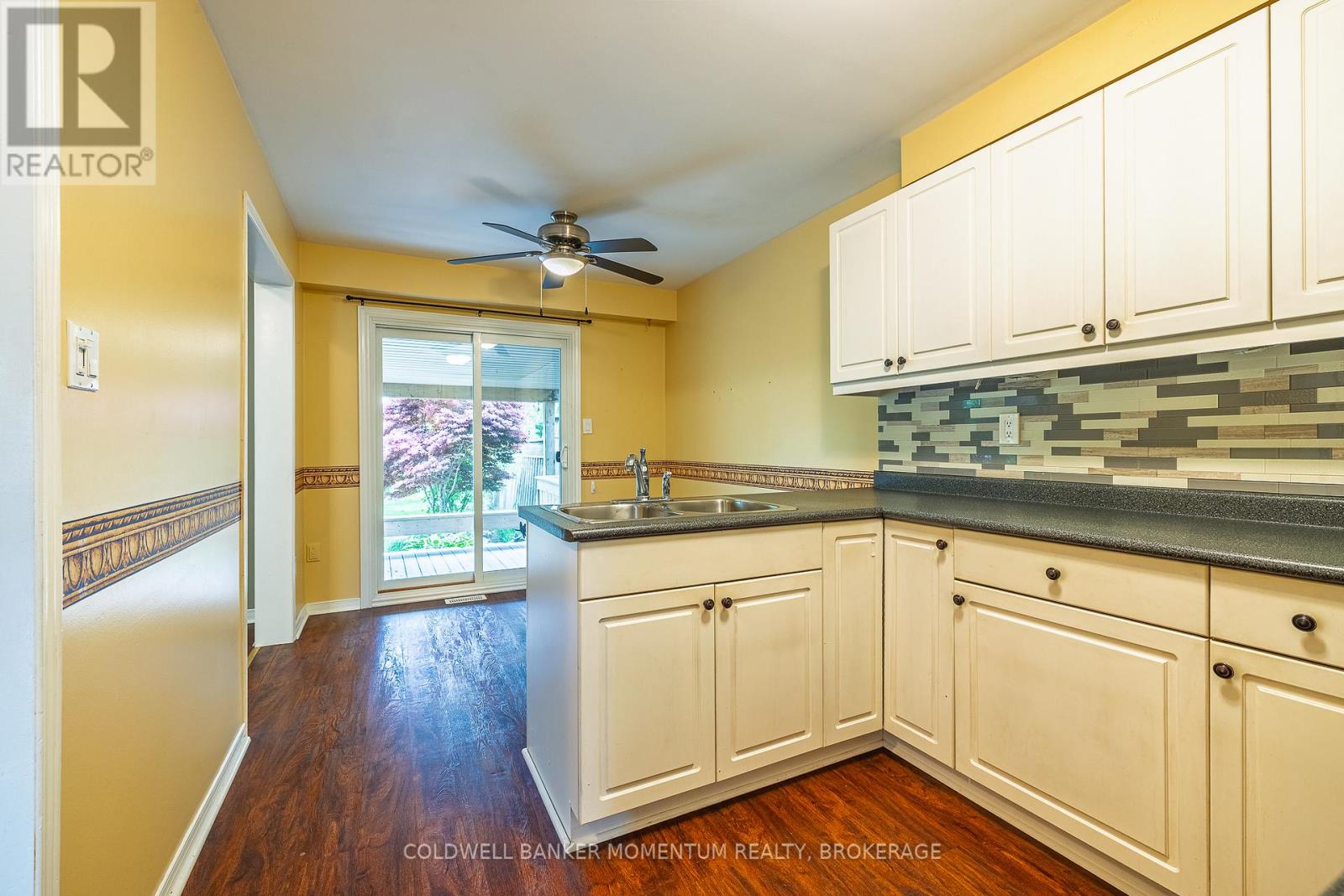 5191 Mulberry Drive, Lincoln, Ontario  L3J 0J6 - Photo 12 - X12123694