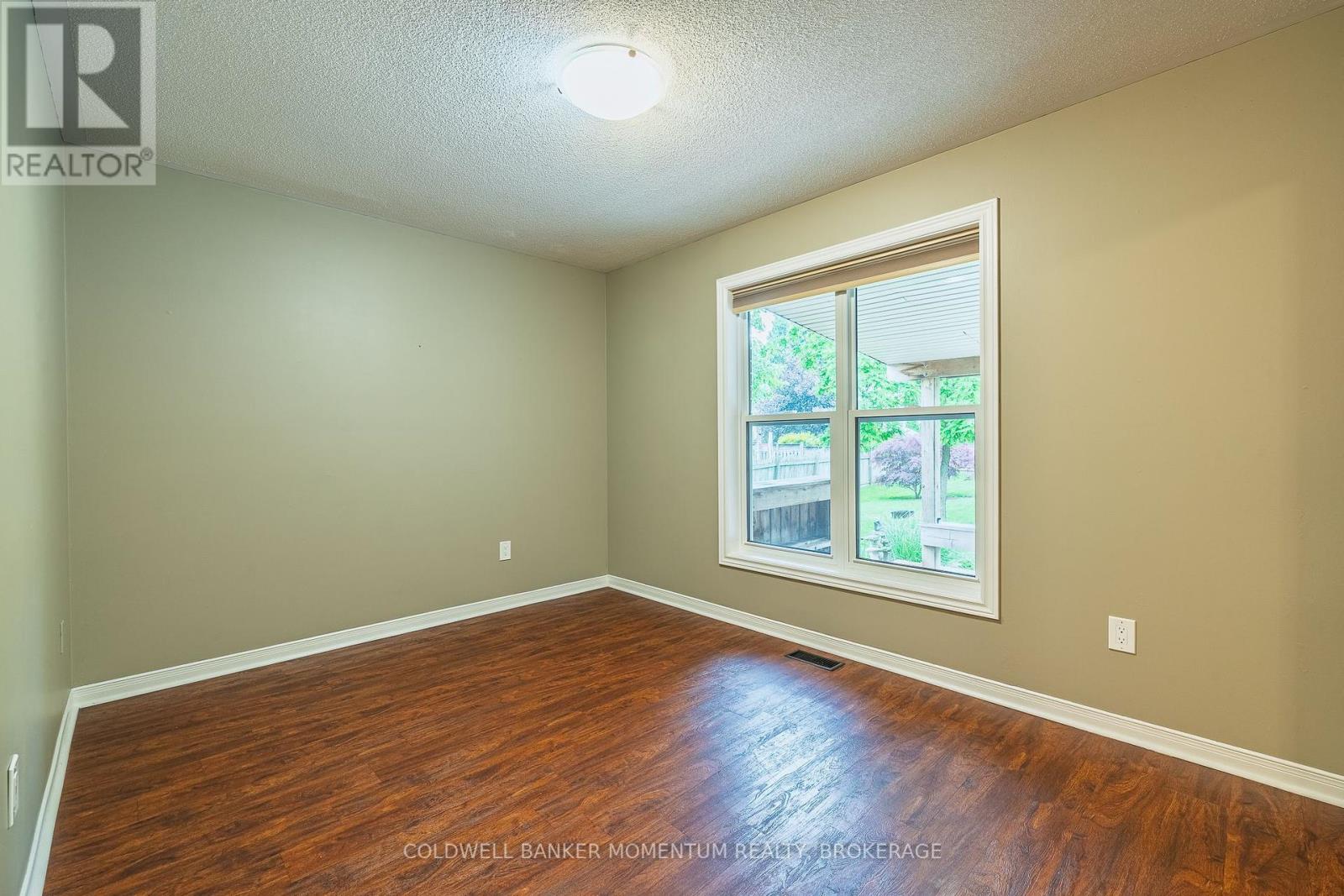 5191 Mulberry Drive, Lincoln, Ontario  L3J 0J6 - Photo 20 - X12123694