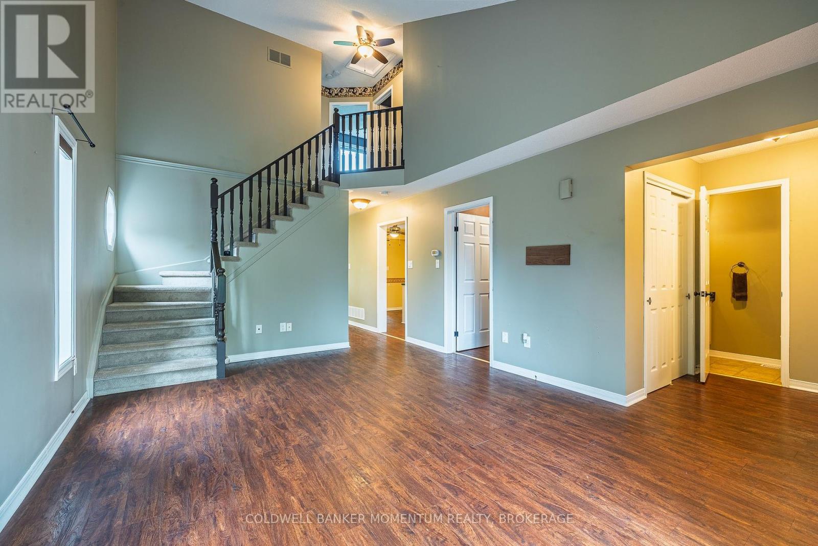 5191 Mulberry Drive, Lincoln, Ontario  L3J 0J6 - Photo 6 - X12123694