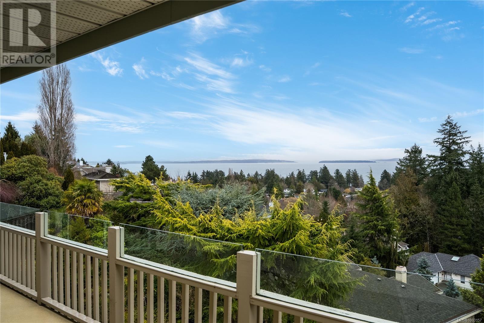 Property at 4833 Sea Ridge Dr image 3