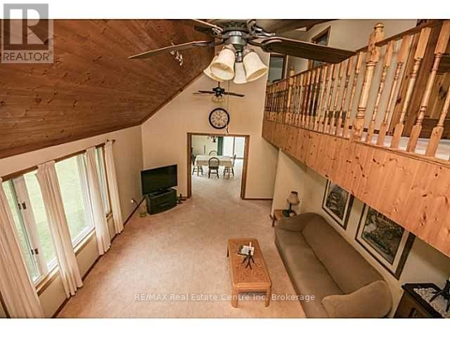 28 Pinegrove Crescent, Adjala-Tosorontio, Ontario  L0M 1M0 - Photo 15 - N12220492