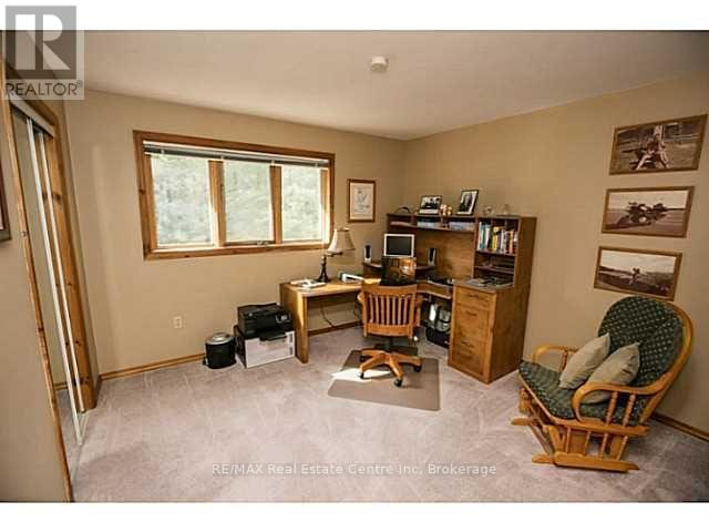 28 Pinegrove Crescent, Adjala-Tosorontio, Ontario  L0M 1M0 - Photo 23 - N12220492