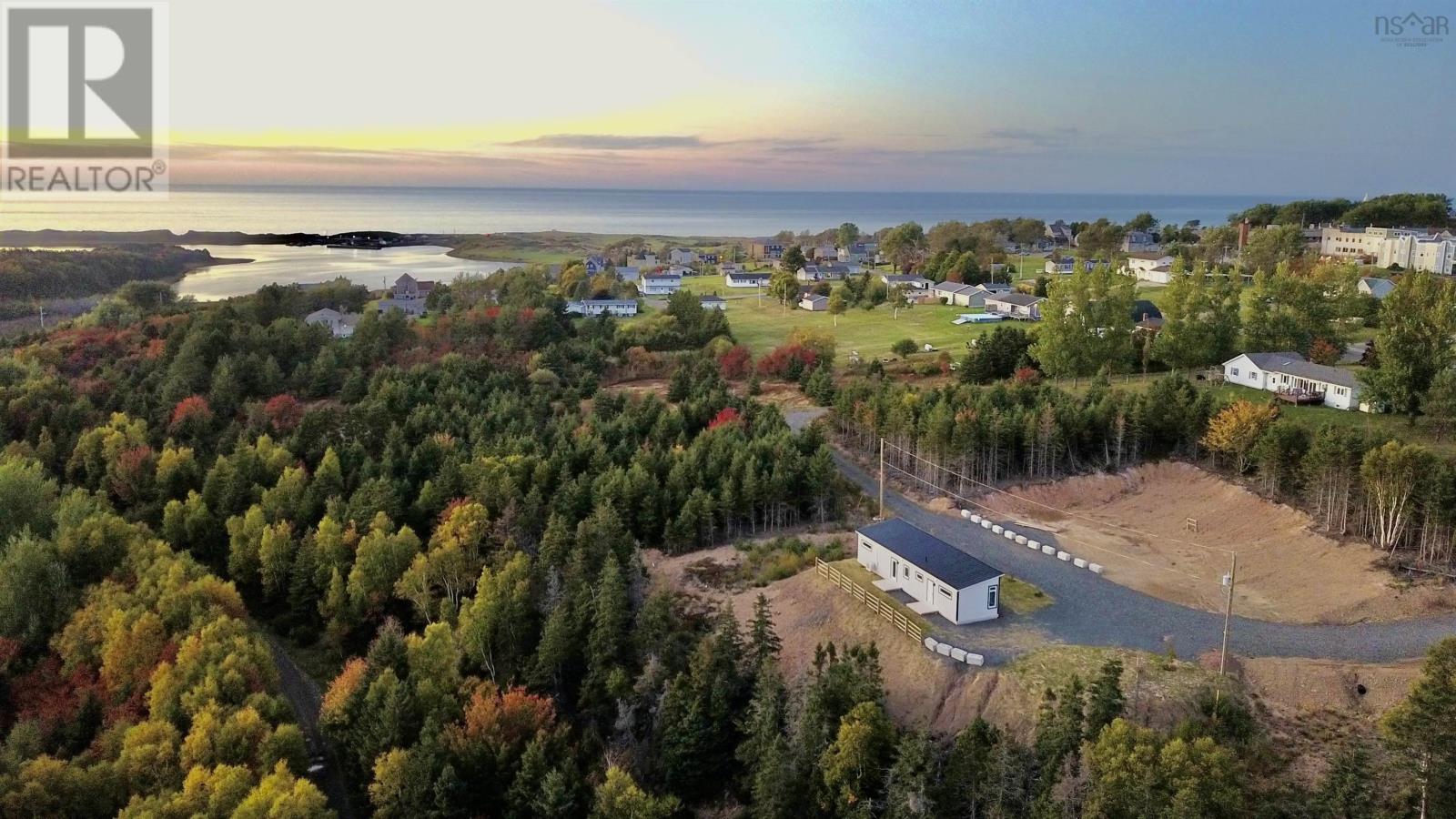 25 Parkdale Crescent, Inverness, Nova Scotia  B0E 1N0 - Photo 1 - 202501590