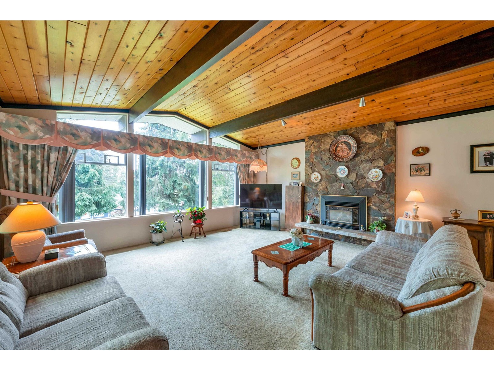 Property at 17011 94A AVENUE image 4