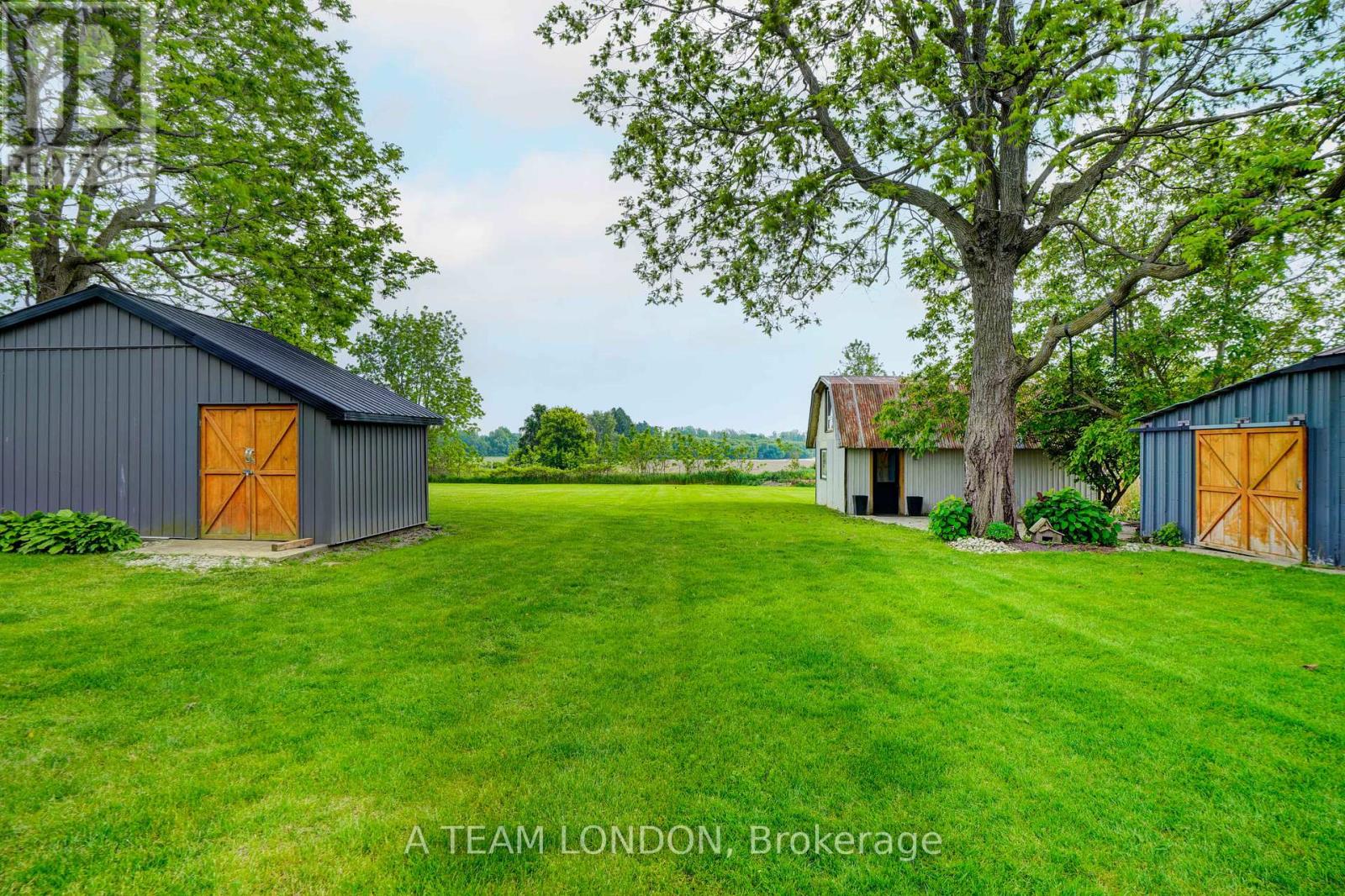 400 Second Street, Strathroy-Caradoc (Ne), Ontario  N7G 3H8 - Photo 19 - X12223795