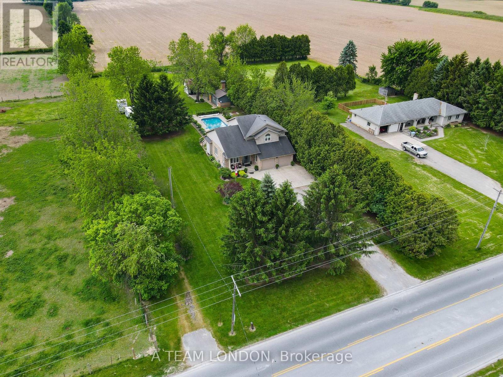 400 Second Street, Strathroy-Caradoc (Ne), Ontario  N7G 3H8 - Photo 29 - X12223795