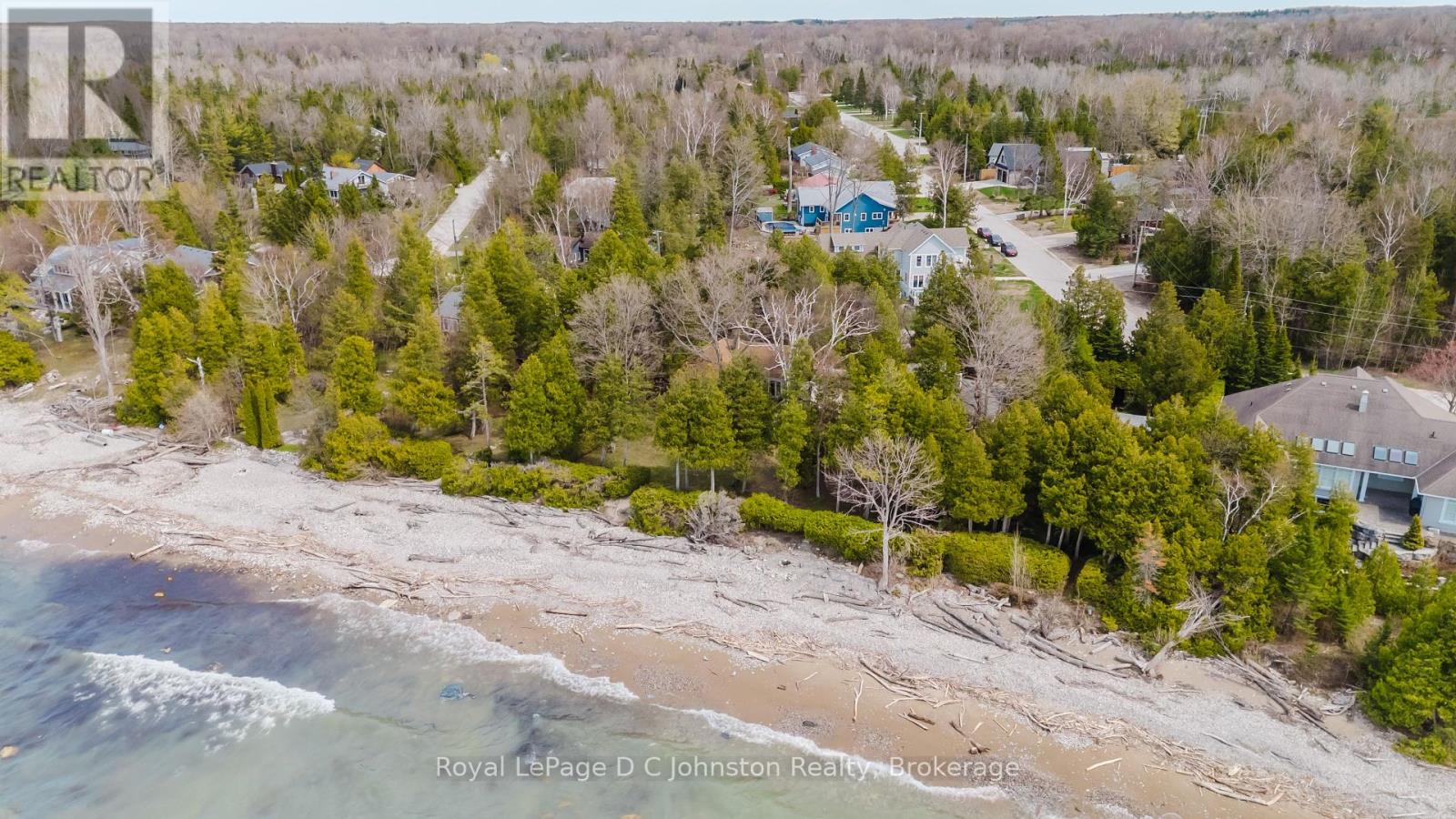 12 Hemlock Street, Saugeen Shores, Ontario N0H 2L0 - Photo 19 - X12117144