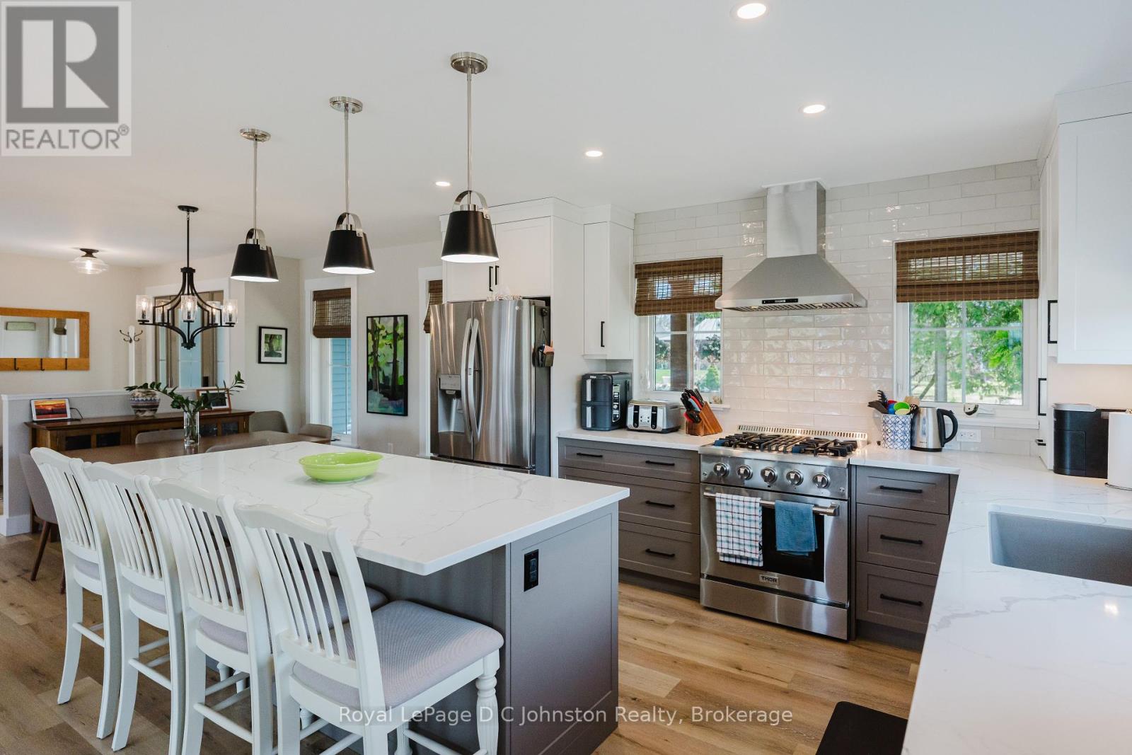 12 Hemlock Street, Saugeen Shores, Ontario N0H 2L0 - Photo 27 - X12117144