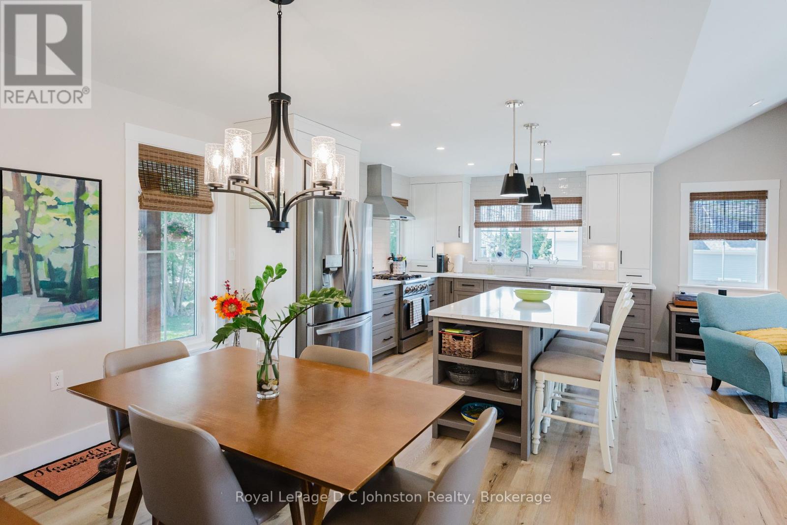 12 Hemlock Street, Saugeen Shores, Ontario N0H 2L0 - Photo 24 - X12117144