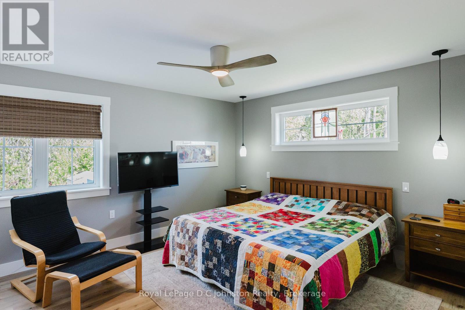 12 Hemlock Street, Saugeen Shores, Ontario N0H 2L0 - Photo 35 - X12117144