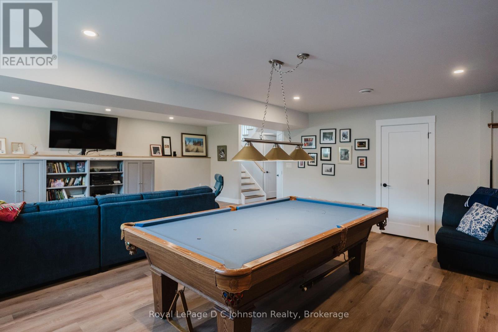 12 Hemlock Street, Saugeen Shores, Ontario N0H 2L0 - Photo 42 - X12117144