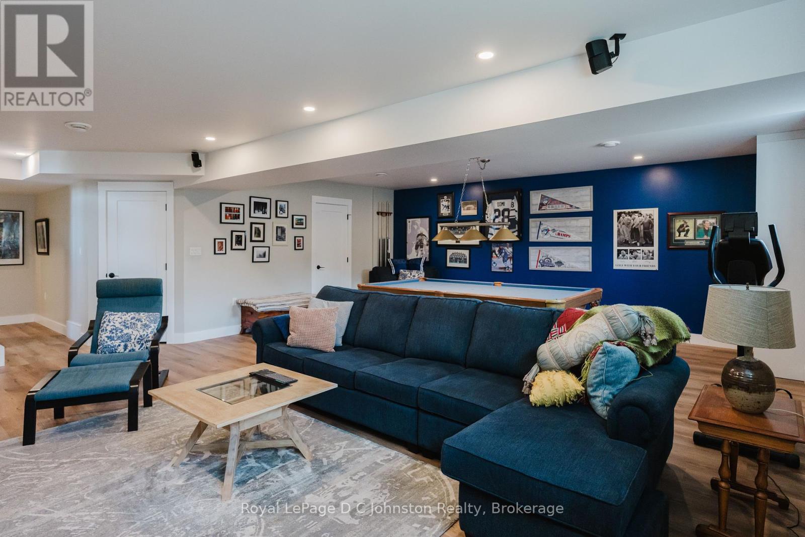 12 Hemlock Street, Saugeen Shores, Ontario N0H 2L0 - Photo 39 - X12117144