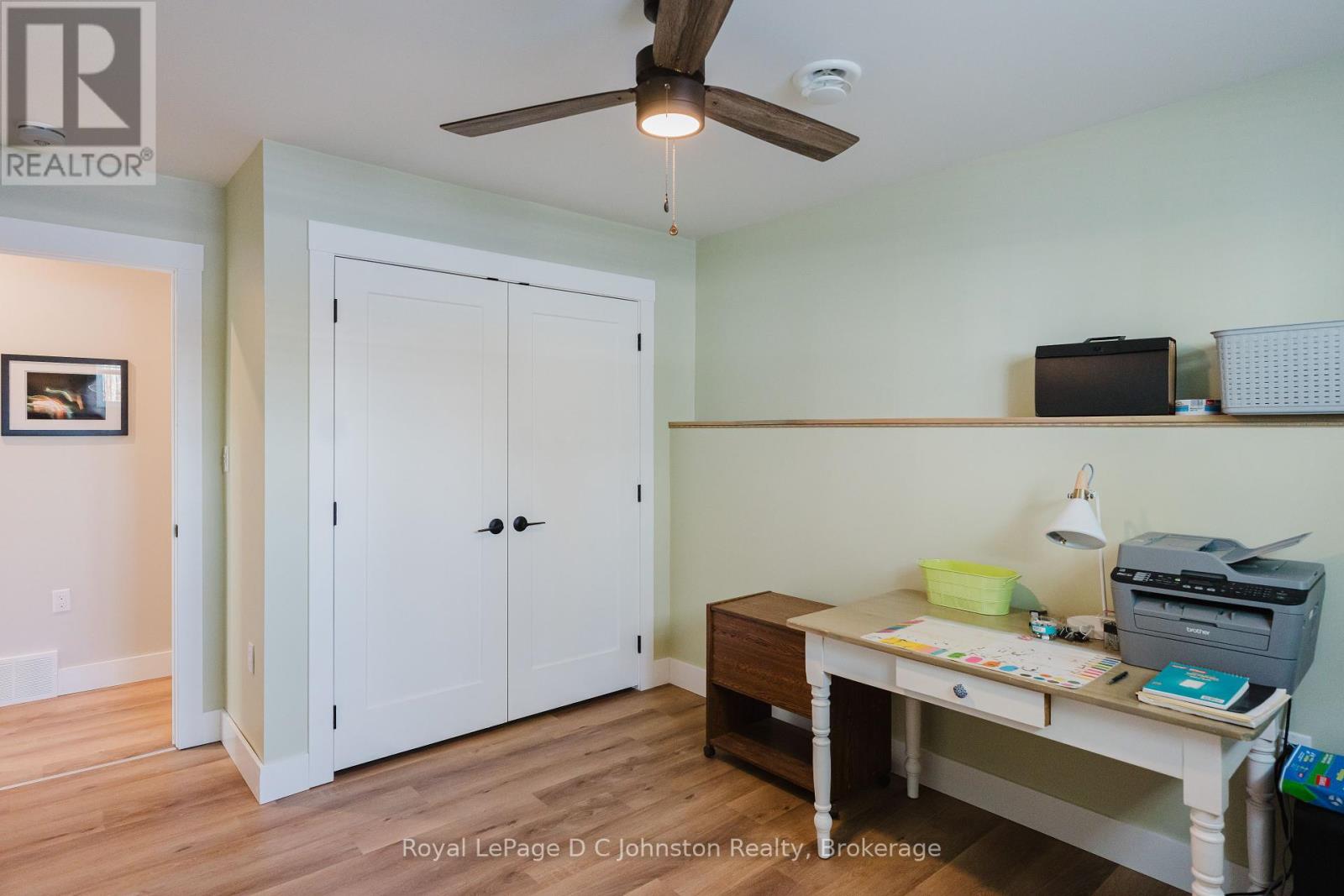 12 Hemlock Street, Saugeen Shores, Ontario N0H 2L0 - Photo 43 - X12117144